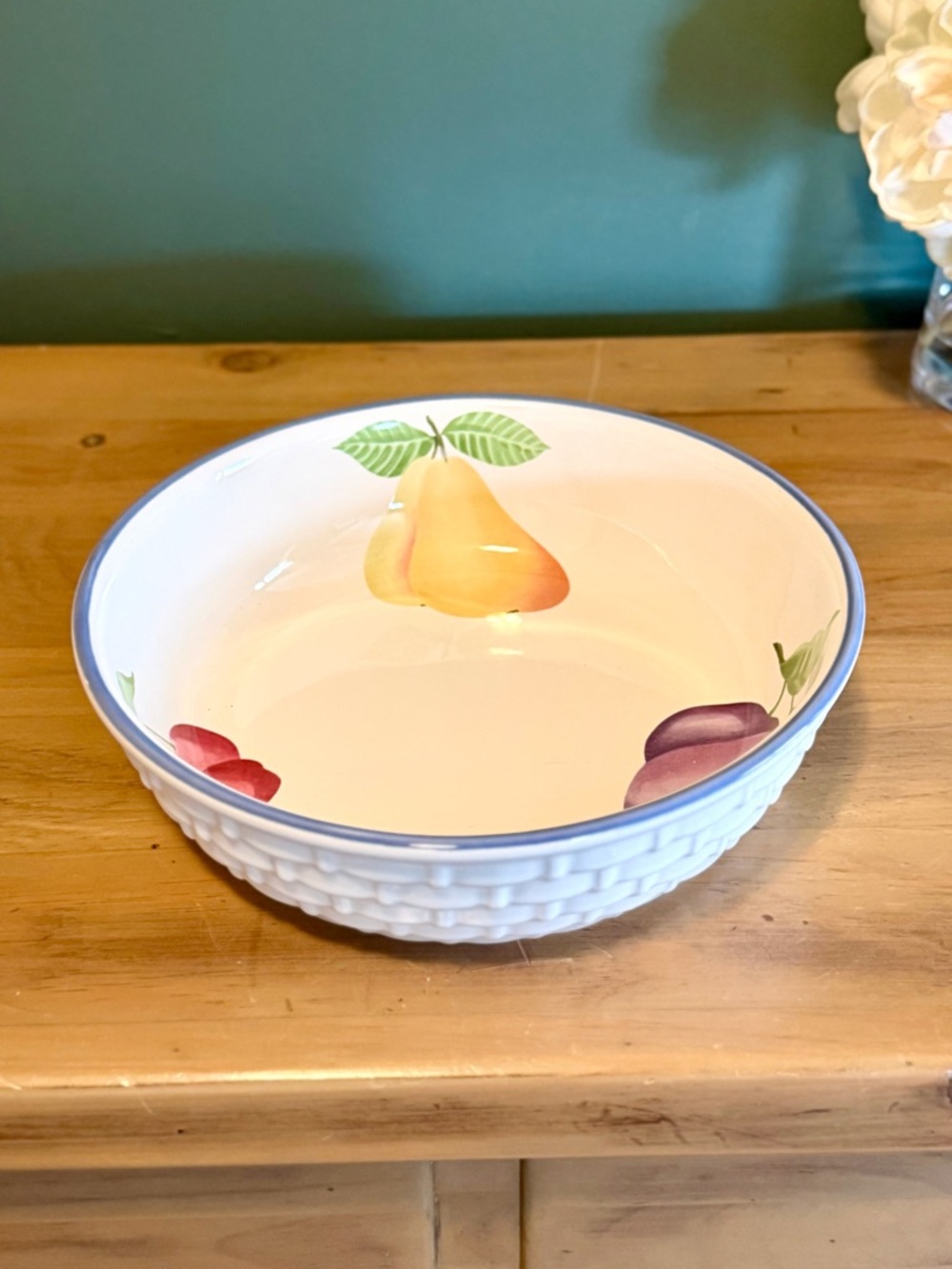 Pfaltzgraff Hopscotch Fruit Basket Bowl Ceramic Serving Bowl 9”